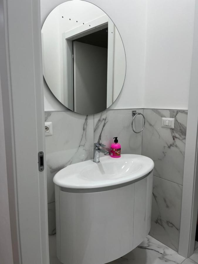 Appartamento Interno Via Garibaldi Turin Exterior foto